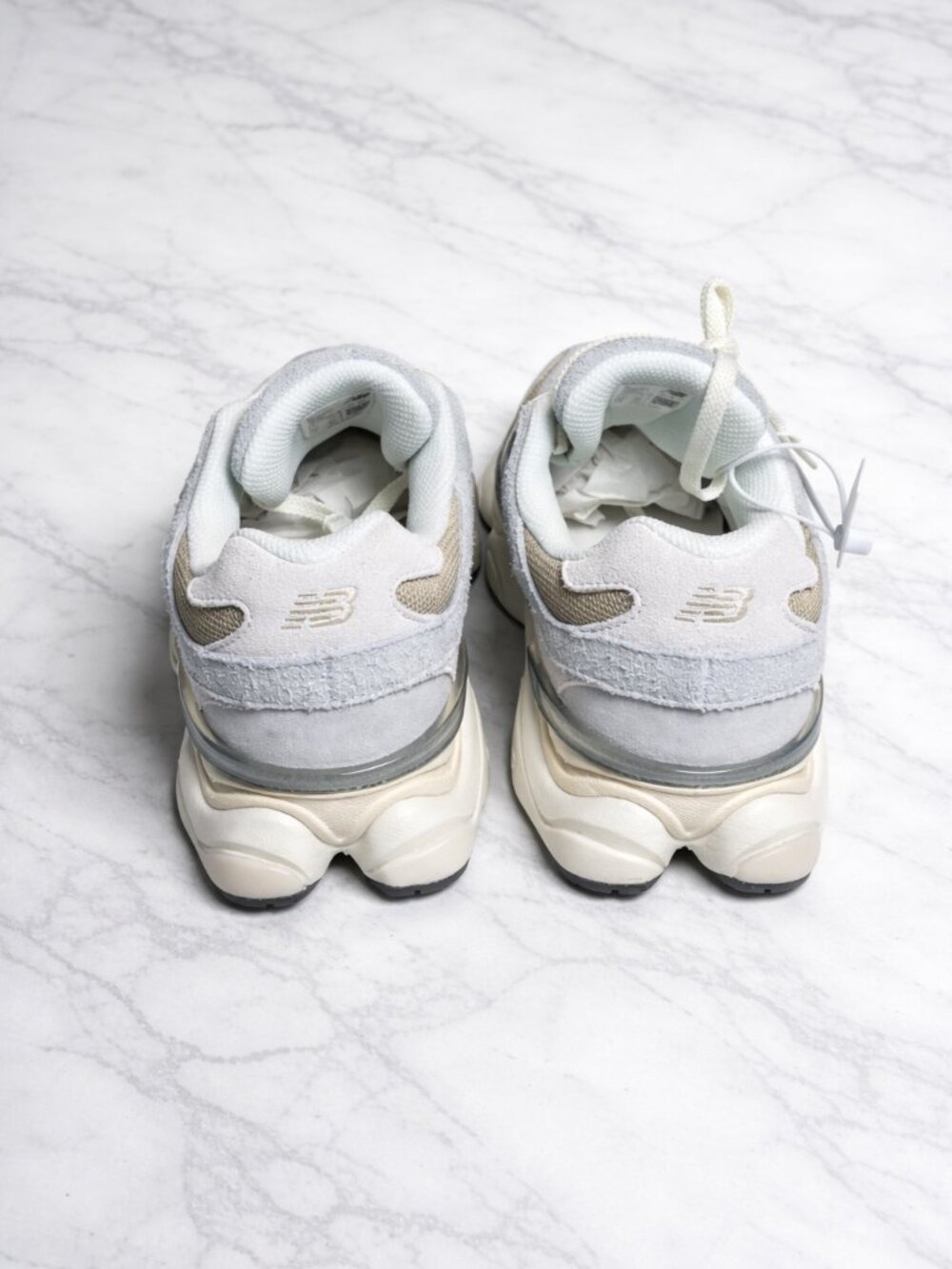 New Balance 9060's White Brand New Size 9 - Picture 5 of 6